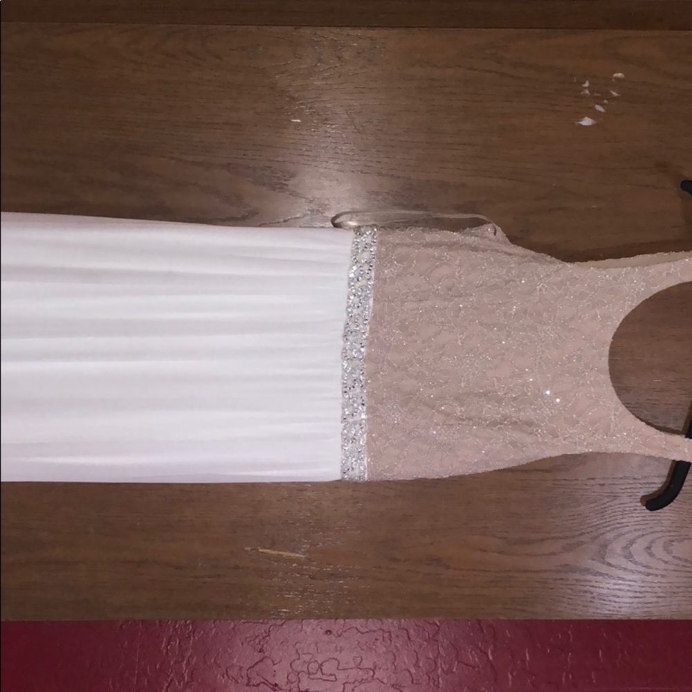 I am selling this long prom dress.